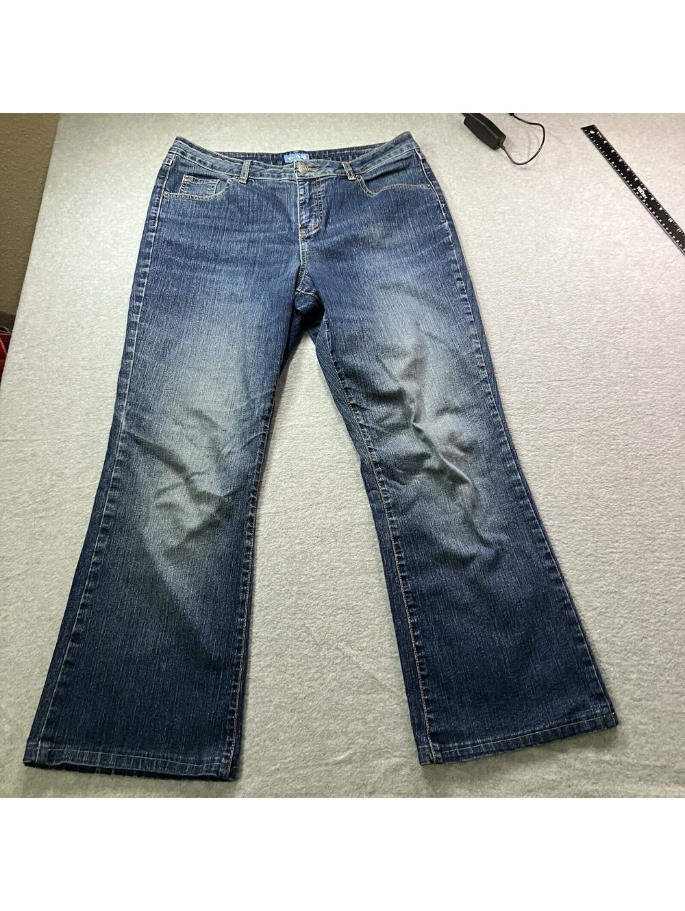 Westport High Rise Jeans Sz 12(34X28) "Average" Style Stretch Straight Leg